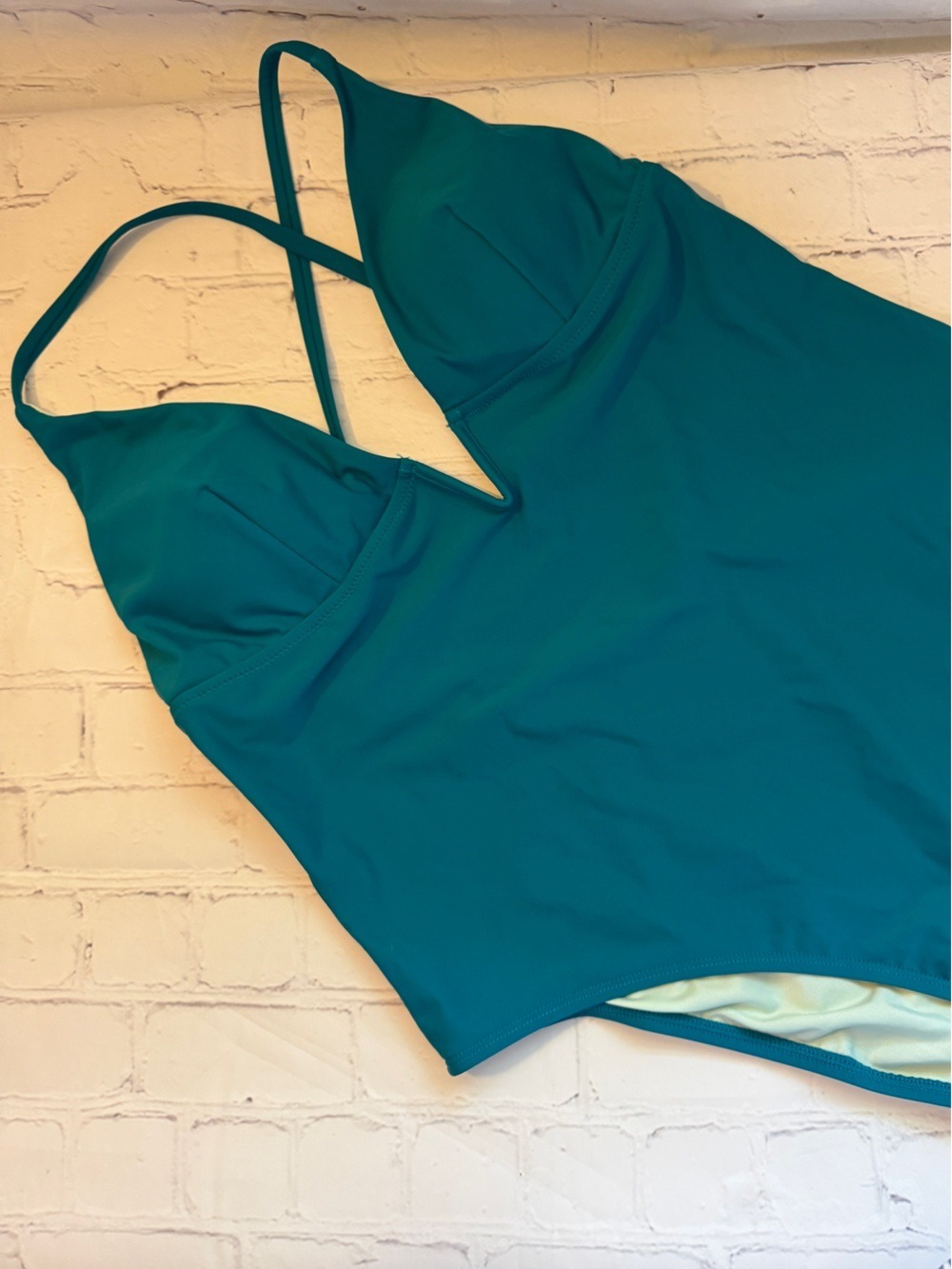✨Deep V-Wire Cross Back Cheeky One Piece Swimsuit Large NWT Quick List